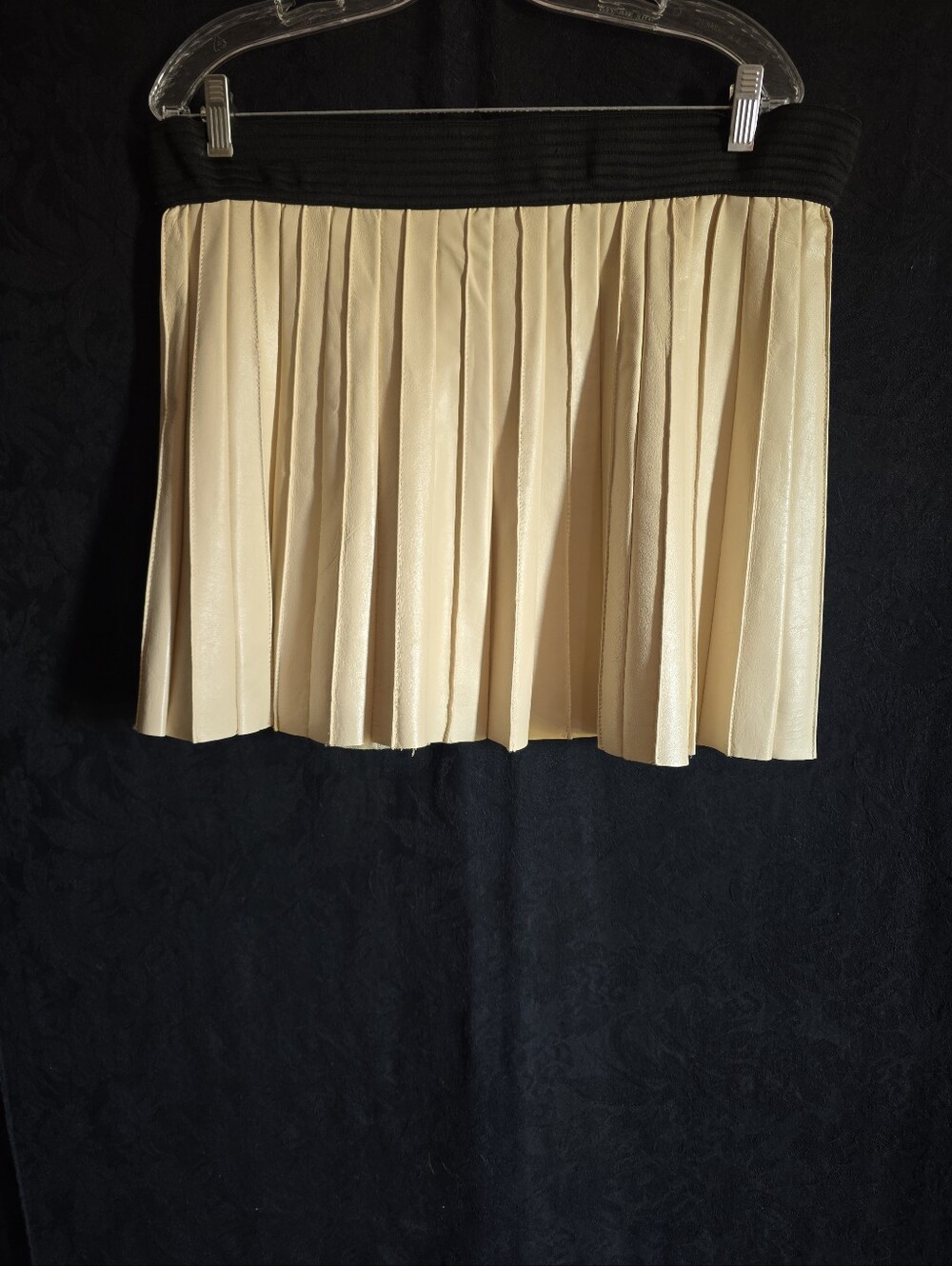 Parker 100*% Leather Pleated Skirt Large